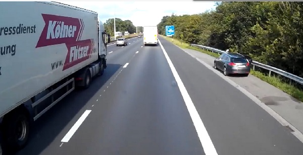 Spectaculaire accident de la route en Belgique (vidéo)